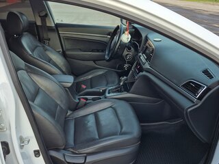 2016 Hyundai Elantra VI (AD), белый, 1150000 рублей, вид 5