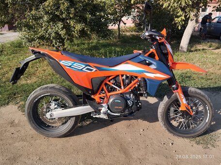 2024 KTM 690 SMC R, оранжевый, 1500000 рублей, вид 1