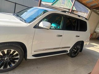 2012 Toyota Land Cruiser 200 Series Рестайлинг 1, белый, 3500000 рублей, вид 4