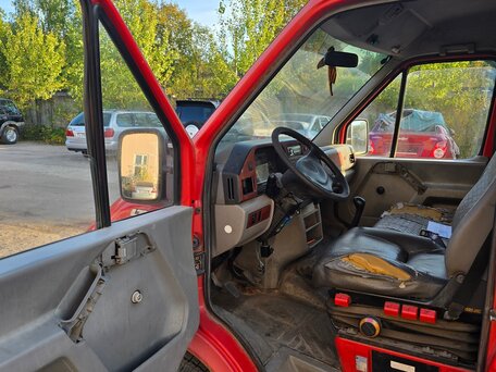 1999 Volkswagen LT, красный, 250000 рублей, вид 4