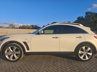 2015 Infiniti QX70, белый, 2100000 рублей, вид 3