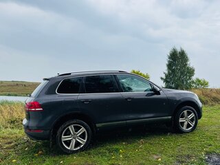 2012 Volkswagen Touareg II, чёрный, 2500000 рублей, вид 2