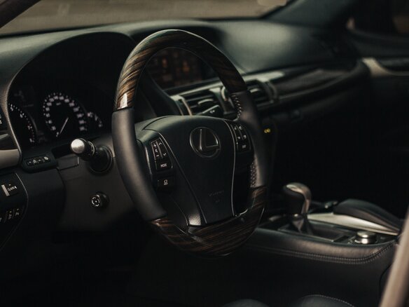 2012 Lexus LS 460 IV Рестайлинг 2, чёрный, 3100000 рублей - вид 10