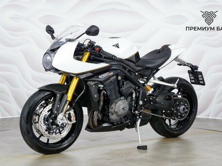 2022 Triumph Speed Triple, белый, 1327000 рублей, вид 3