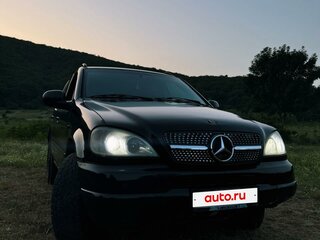 2000 Mercedes-Benz M-Класс 320 I (W163), чёрный, 519000 рублей, вид 5