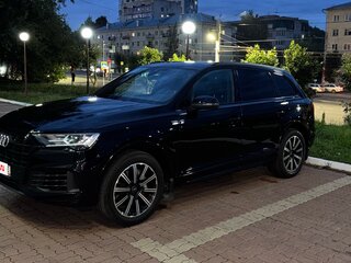 2022 Audi Q7 55 TFSI II (4M) Рестайлинг, чёрный, 6650000 рублей, вид 1