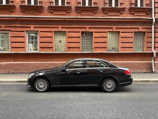 2015 Mercedes-Benz E-Класс 400 IV (W212, S212, C207) Рестайлинг, чёрный, 1840000 рублей, вид 2
