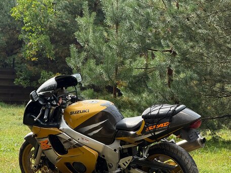 1998 Suzuki GSX 750, золотистый, 300000 рублей, вид 1