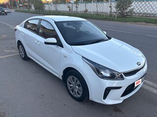 2017 Kia Rio IV, белый, 1050000 рублей, вид 2