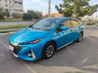 2019 Toyota Prius PHV ZVW52 IV (XW50), синий, 2700000 рублей, вид 3