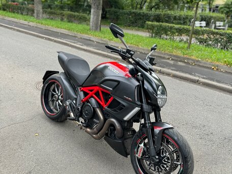 2014 Ducati Diavel Carbon, красный, 1150000 рублей, вид 1