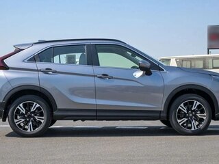 2025 Mitsubishi Eclipse Cross I Рестайлинг, серебристый, 2830000 рублей, вид 2