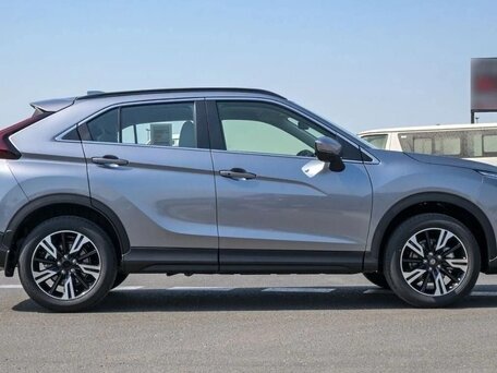 2025 Mitsubishi Eclipse Cross I Рестайлинг, серебристый, 2830000 рублей, вид 2