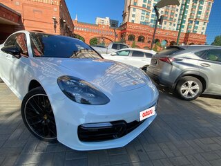 2018 Porsche Panamera 4S Executive II, белый, 7200000 рублей, вид 1