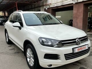 2010 Volkswagen Touareg II, белый, 2899000 рублей, вид 3