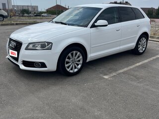 2012 Audi A3 II (8P) Рестайлинг 2, белый, 860000 рублей, вид 2