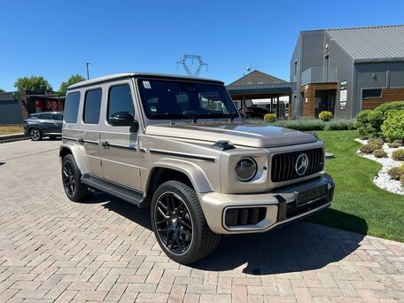 2025 Mercedes-Benz G-Класс AMG 63 AMG II (W465) Рестайлинг, золотистый, 27366994 рублей, вид 1