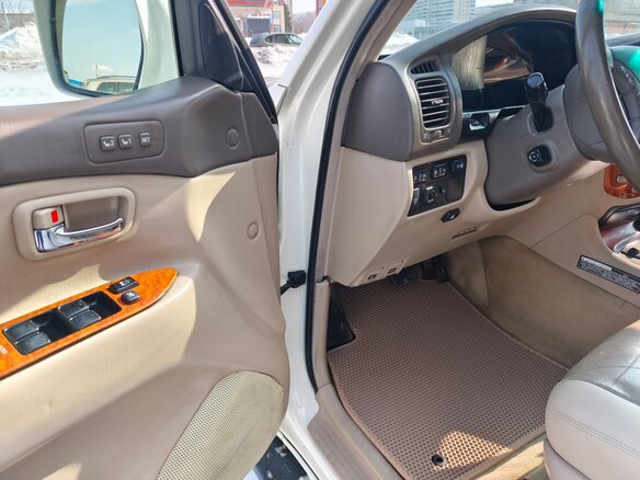 2005 Lexus LX 470 II Рестайлинг, бежевый, 2100000 рублей - вид 20