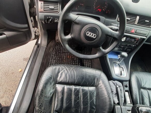 1999 Audi A6 II (C5), серебристый, 460680 рублей - вид 4