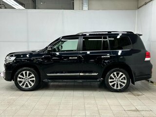 2018 Toyota Land Cruiser 200 Series Рестайлинг 2, чёрный, 9200000 рублей, вид 2