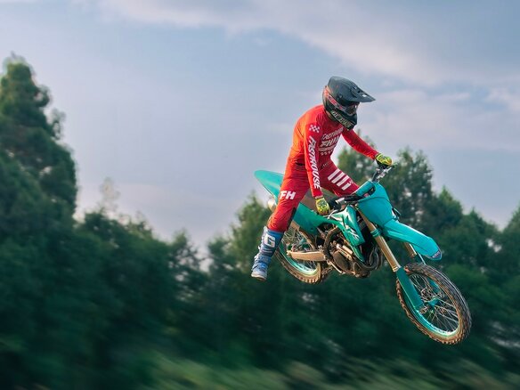 2025 Kove MX450, зелёный - вид 7