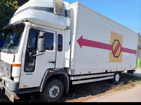 1998 Volvo FL, белый, 700000 рублей, вид 1
