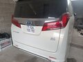 2020 Toyota Alphard III Рестайлинг, белый - вид 1