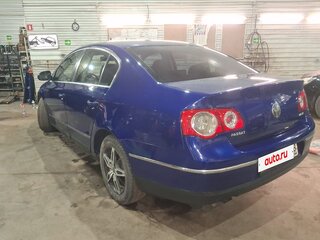 2007 Volkswagen Passat B6, синий, 495000 рублей, вид 3