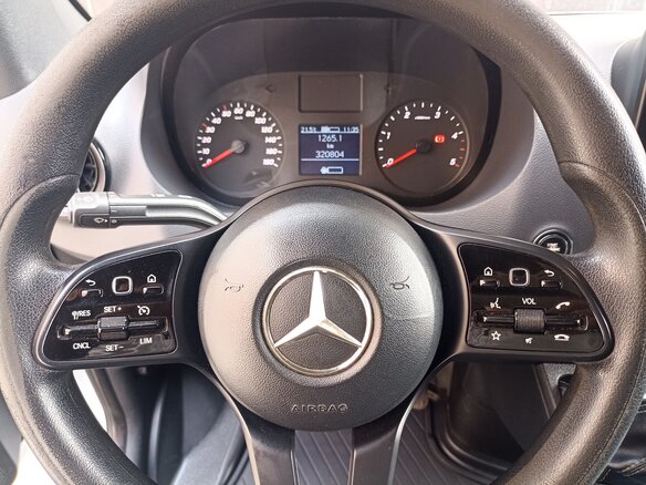 2018 Mercedes-Benz Sprinter, белый, 3600000 рублей - вид 6