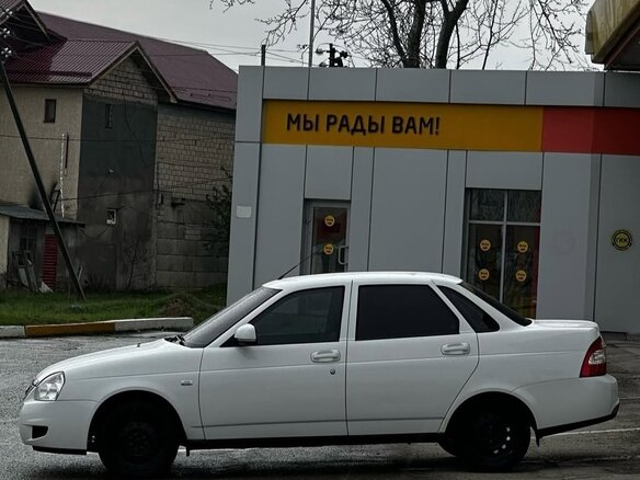 2014 Lada (ВАЗ) Priora I Рестайлинг, белый, 520000 рублей - вид 10