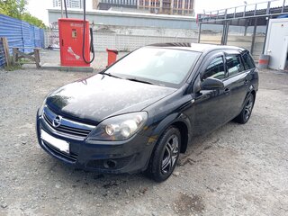 2014 Opel Astra H Рестайлинг, чёрный, 890000 рублей, вид 1
