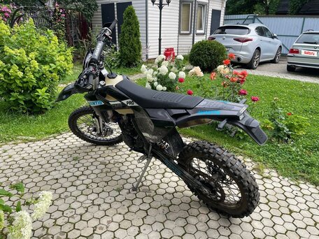 2023 Avantis Enduro 300 Pro/Carb, чёрный, 330000 рублей, вид 2