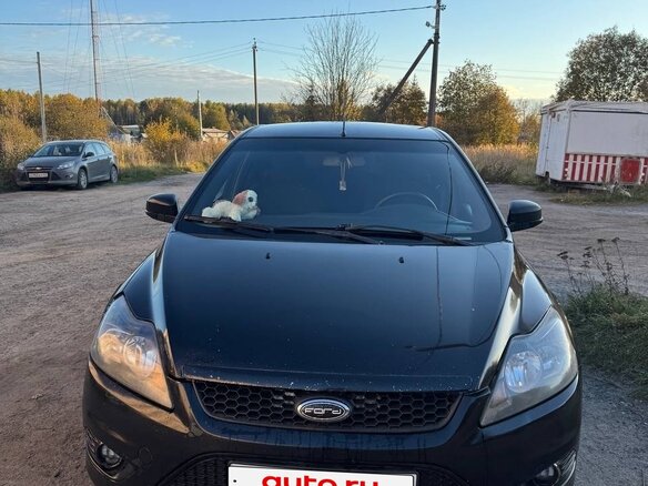 2008 Ford Focus II Рестайлинг, чёрный, 300000 рублей - вид 2