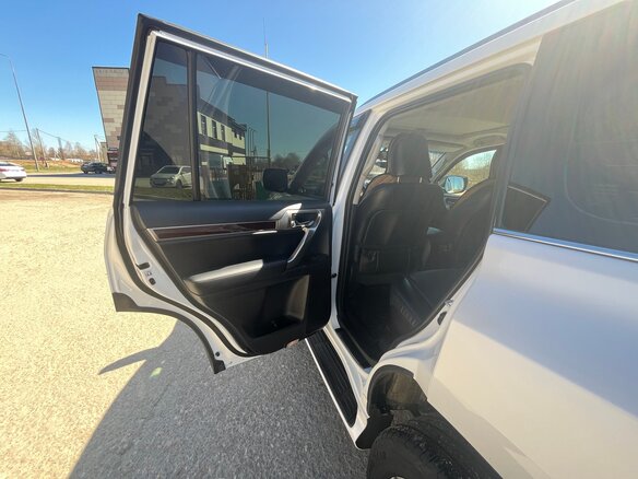 2016 Lexus GX 460 II Рестайлинг, белый, 4850000 рублей - вид 13