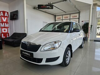 2013 Skoda Fabia II Рестайлинг, белый, 795000 рублей, вид 2