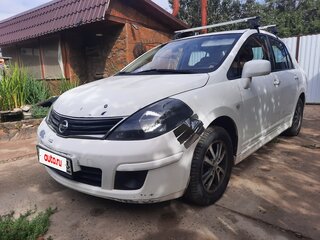 2013 Nissan Tiida I Рестайлинг, белый, 490000 рублей, вид 1