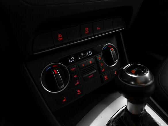 2015 Audi Q3 I (8U) Рестайлинг, серебристый - вид 16