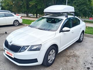 2018 Skoda Octavia III (A7) Рестайлинг, белый, 1350000 рублей, вид 1