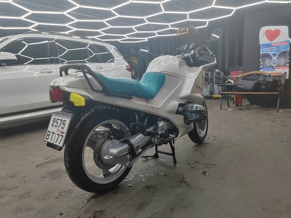 1993 BMW R 1100 RS, белый, 300000 рублей - вид 2