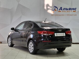 2015 Kia Rio III Рестайлинг, чёрный, 968000 рублей, вид 5