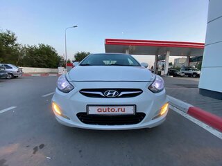 2014 Hyundai Solaris I, белый, 750000 рублей, вид 3