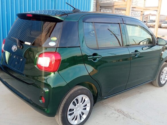 2019 Toyota Passo III, зелёный, 1100000 рублей - вид 2