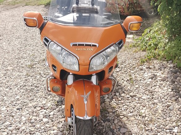 2004 Honda GL 1800 Gold Wing, оранжевый, 1150000 рублей - вид 5