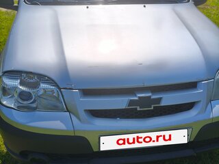 2011 Chevrolet Niva I Рестайлинг, серый, 420000 рублей, вид 1