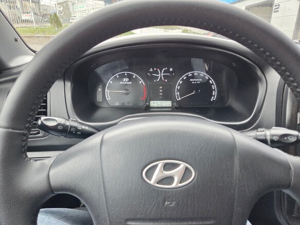 2005 Hyundai Sonata ТагАЗ IV (EF) Рестайлинг, серый, 550000 рублей - вид 12