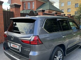 2016 Lexus LX 570 III Рестайлинг 2, серый, 7950000 рублей, вид 4