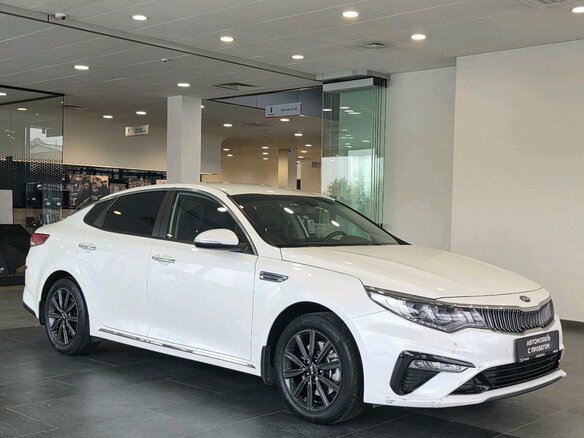 2019 Kia Optima IV Рестайлинг, белый - вид 3
