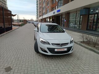 2013 Opel Astra J Рестайлинг, белый, 969000 рублей, вид 4