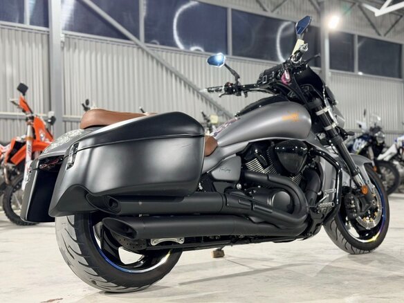 2017 Suzuki Boulevard M109R, серый - вид 6