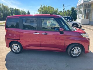 2018 Toyota Roomy I, красный, 915000 рублей, вид 4